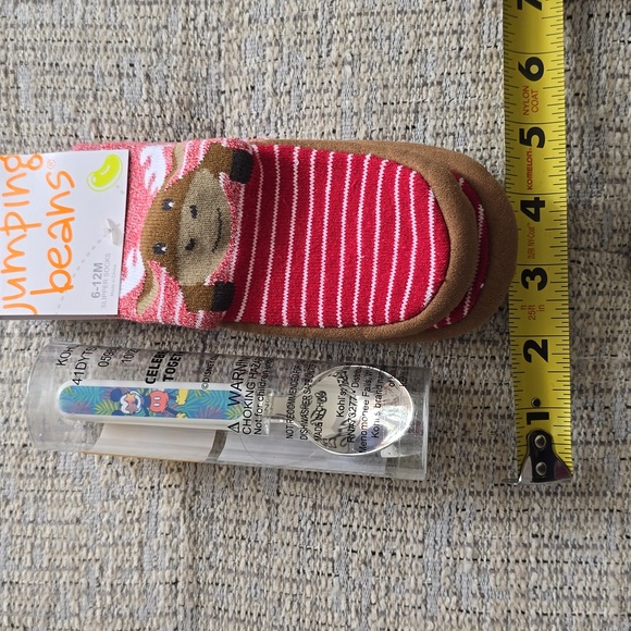 DISNEY AND JUMPING BEANS BABY BUNDLE OF SLIPPER SOCKS AND UTENSILS SET - Picture 6 of 12